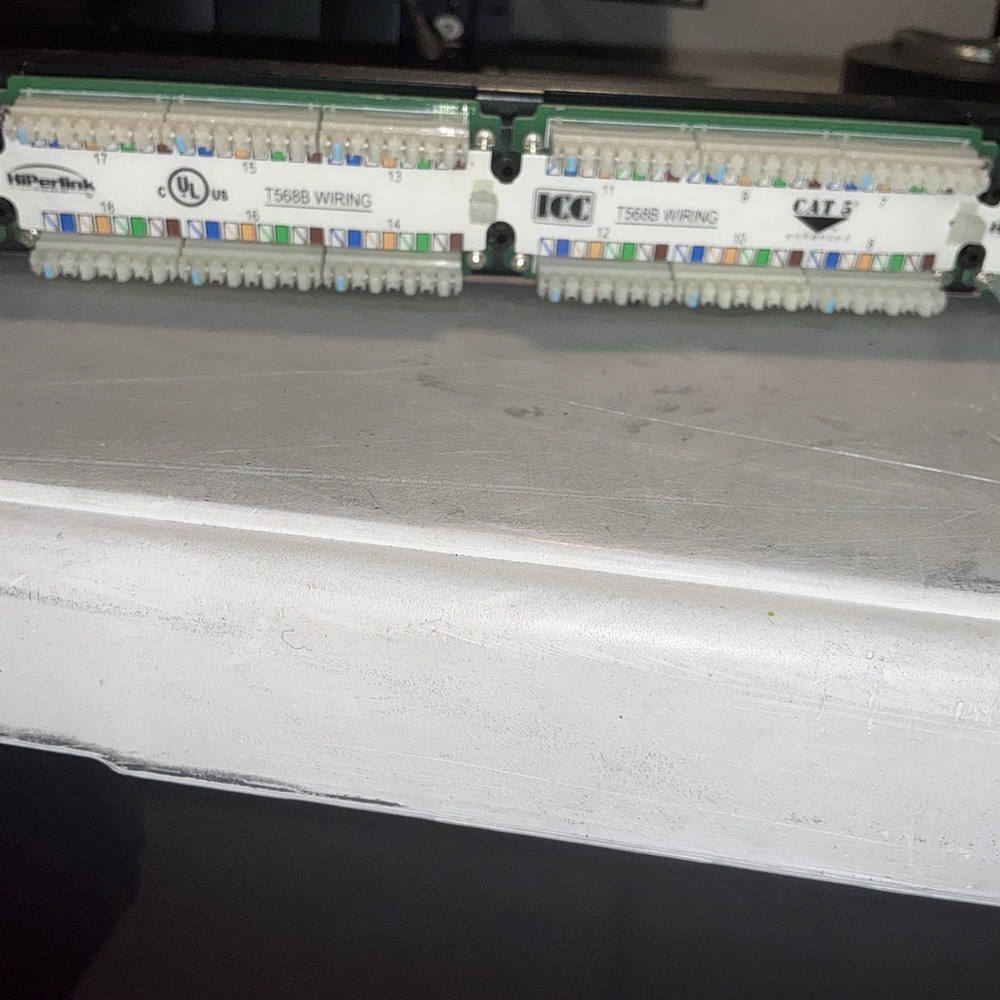 Icc 24 Port Patch Panel Rack Mountable - Picture 4 of 5